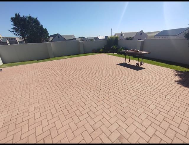 3 BEDROOM HOUSE FOR SALE IN BAYVIEW